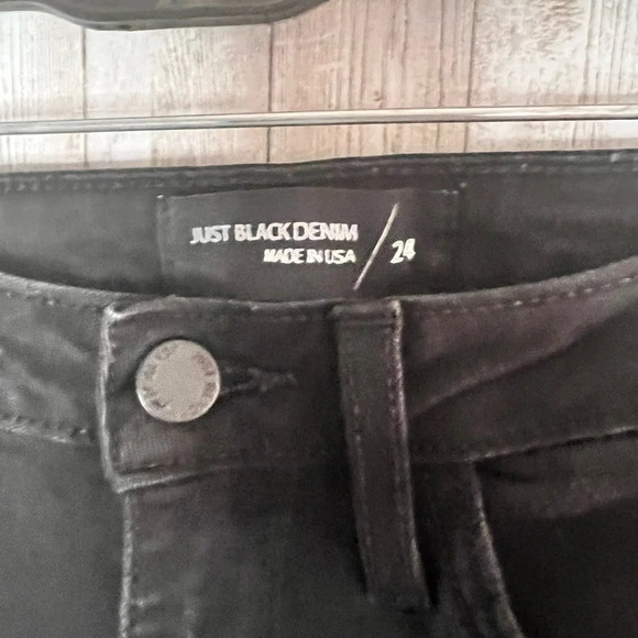 Just Black Denim Jeans - Picture 2 of 3
